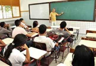 Governo da PB publica medida que garante aumento de 80% a professores