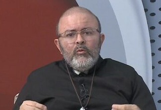 Padre George Batista (Foto: Reprodução / TV Arapuan)
