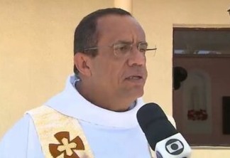 Investigado na Operação Indignus, ex-diretor do Hospital Padre Zé, padre Egídio depõe no Gaeco, em João Pessoa
