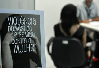 Escolas da Paraíba serão obrigadas a incluir no currículo o tema 'prevenção da violência contra a mulher'
