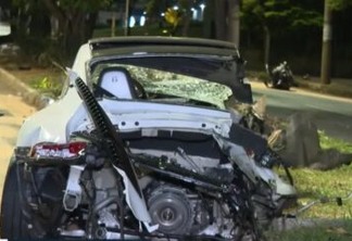 Acidente com Porsche a 250km/h deixa uma pessoa morta; carro fica totalmente destruído