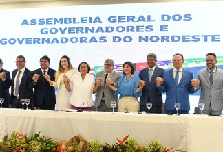 Azêvedo deixa cargo e Fátima Bezerra toma posse como presidente do Consórcio Nordeste; assista