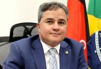 Senador Efraim anuncia investimento de mais de R$2 milhões em Ouro Velho