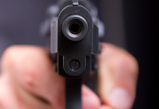 Bancada da bala propõe liberar porte de armas nas ruas de todo o país