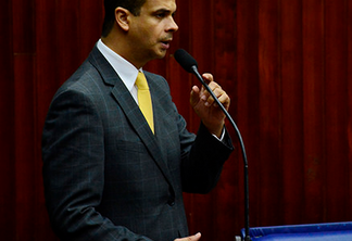 Jutahy mantém apoio a Cartaxo e admite sair da base do governo na ALPB