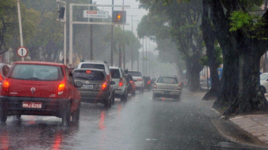 João Pessoa e mais 98 municípios da Paraíba estão em alerta de chuvas intensas