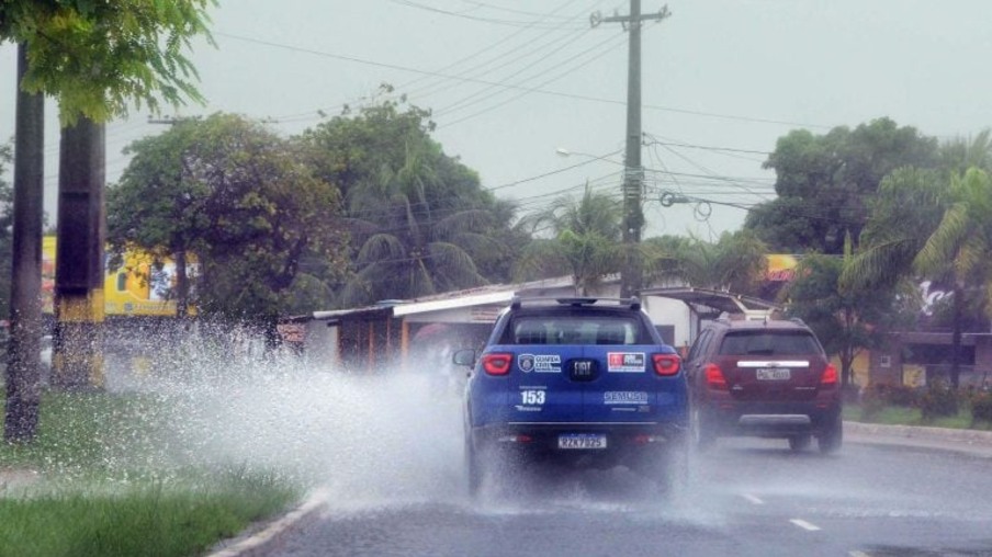 João Pessoa e outras 17 cidades têm alerta do INMET para chuva forte com risco de alagamentos e deslizamentos
