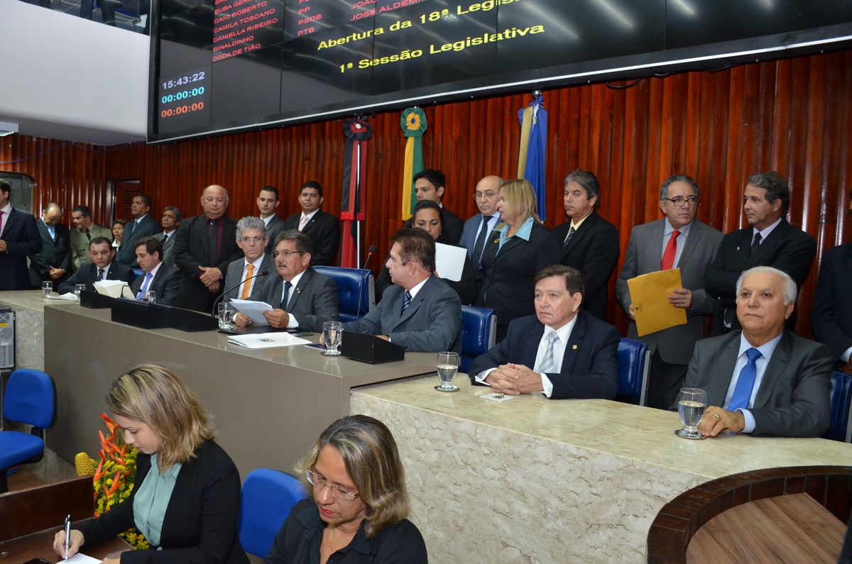 Presidente do Judiciário Estadual Marcos Cavalcanti  participa de abertura do Ano Legislativo da ALPB