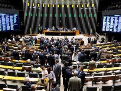 URGENTE: Cinco ministros são exonerados por Dilma