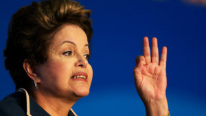 Presidente Dilma Rousseff 03 size 598 300x169 - Quem sabe a presidente Dilma se inspire para reconhecer as deficiências de sua administração e interrompa as tentativas de maquiá-las.