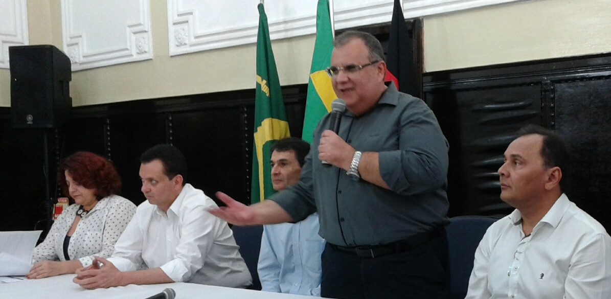 Rômulo comemora sucesso do gabinete itinerante do Ministério das Cidades