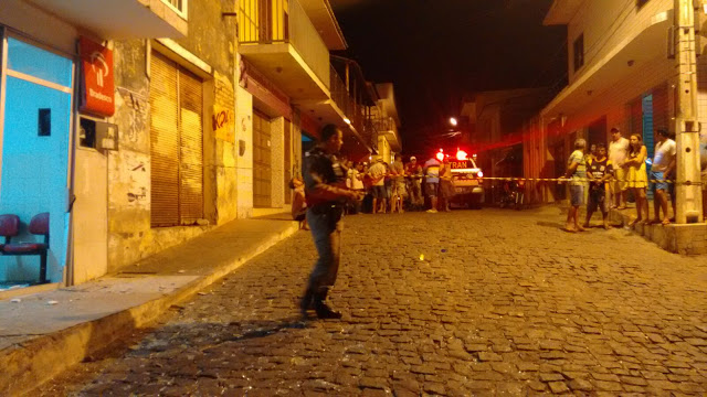 MAIS UM: Bandidos explodem terminal do Bradesco de Nazarezinho