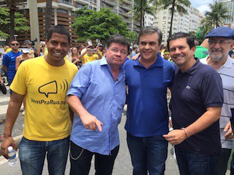 ccl - Veja Vídeo - AUSENTE DA PARAÍBA CÁSSIO PROTESTA NO RIO DE JANEIRO. "Ele estaria querendo mudar de domicílio eleitoral ? " Indaga pres. do PSB