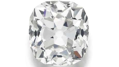 Diamante comprado por 10 libras em feira de usados é avaliado em 350 mil para leilão