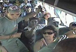 Bandidos fazem arrastão em ônibus e deixam estudante em rodovia, na PB