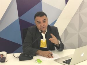 gutemberg cardoso camisa amarela 300x225 - Maranhão no centro da disputa: Gutemberg Cardoso comenta expectativa em torno do MDB para 2018