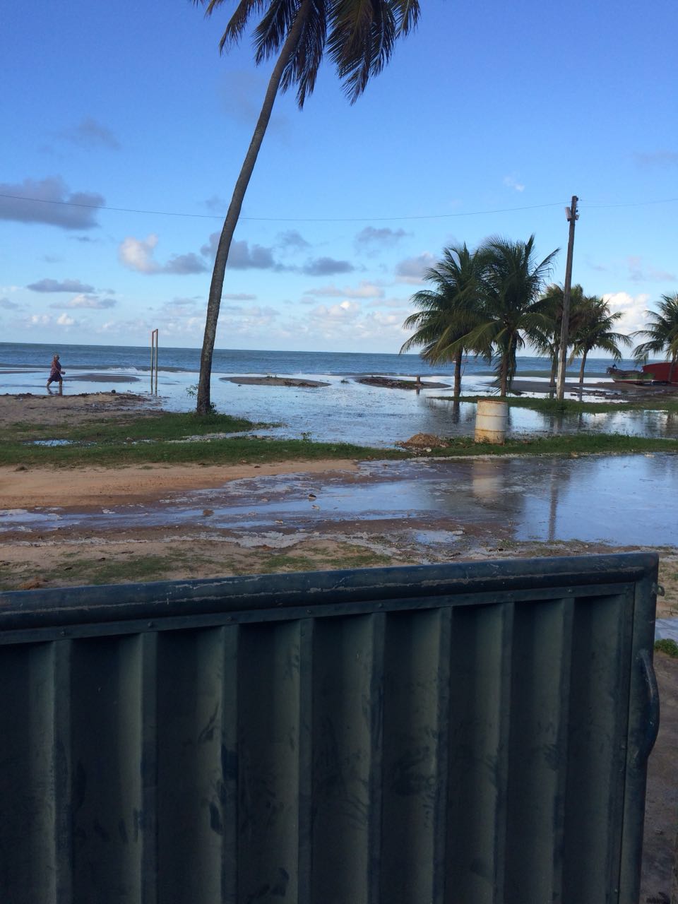 17258adb 8c13 4626 ac77 dc5c71612215 - VEJA VÍDEOS: Ressaca causa inundações nas praias de Tambaú e Cabo Branco