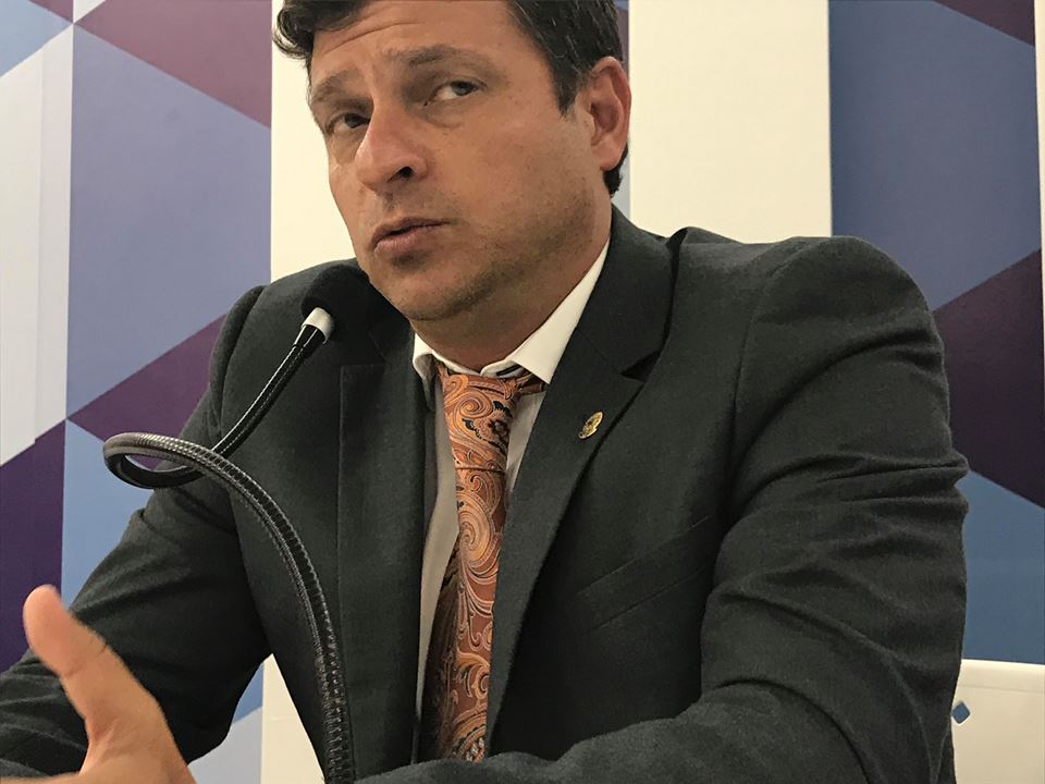 vitor hugo prefeito interino cabedelo - VEJA VÍDEO: Vitor Hugo comenta a missão de assumir a prefeitura e momento de Cabedelo