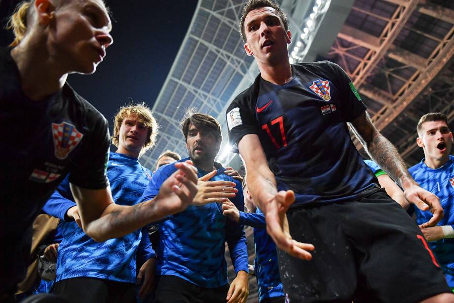 esporte copa semi final ing cro 20180711 0035 copy - Fotógrafo derrubado por croatas diz que irá torcer por eles na final da Copa