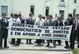 Juristas lançam manifesto pelo estado democrático de direito e em apoio a Ciro Gomes