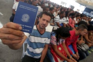 desemprego 1 600x338 360x240 - Número de desempregados na Paraíba atinge 254 mil pessoas, afirma pesquisa do IBGE