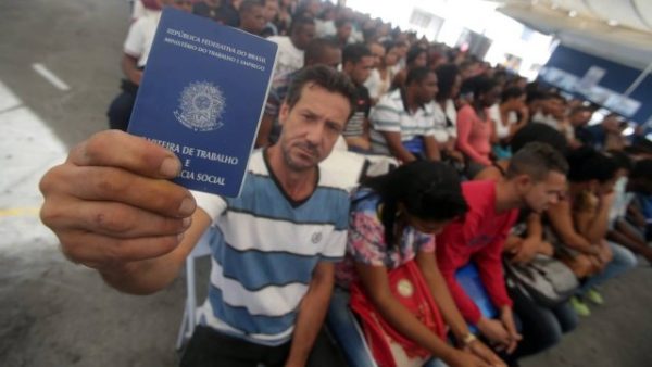 desemprego 1 600x338 - Número de desempregados na Paraíba atinge 254 mil pessoas, afirma pesquisa do IBGE