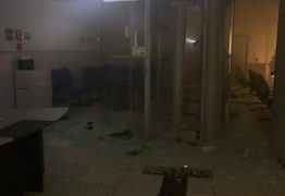 BANG BANG NORDESTINO: bandidos armados explodem agência bancária e trocam tiros com polícia em cidade do Sertão