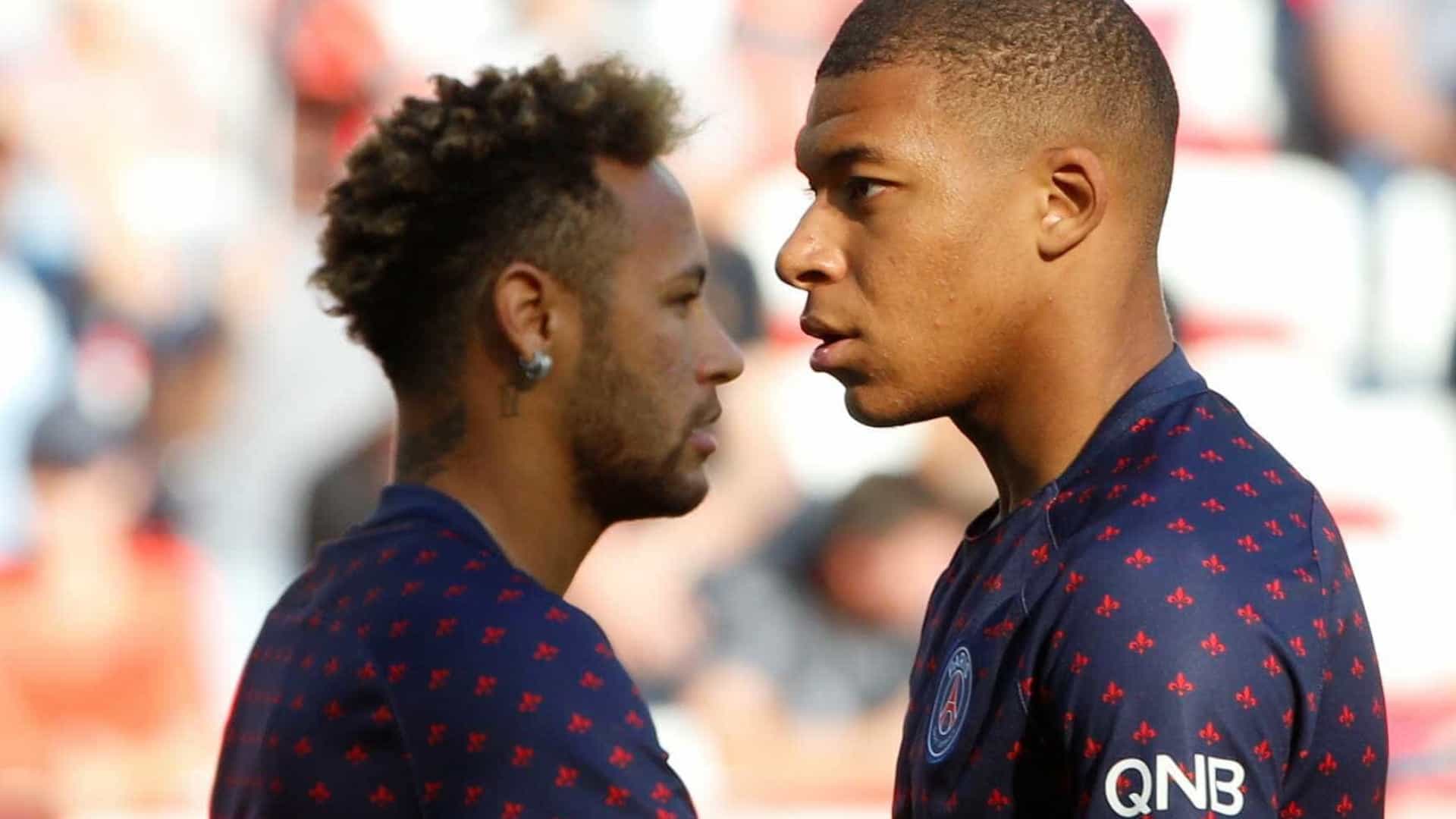 naom 5bf58c0a10683 1 - Técnico do PSG admite chance de saída de Neymar e Mbappé