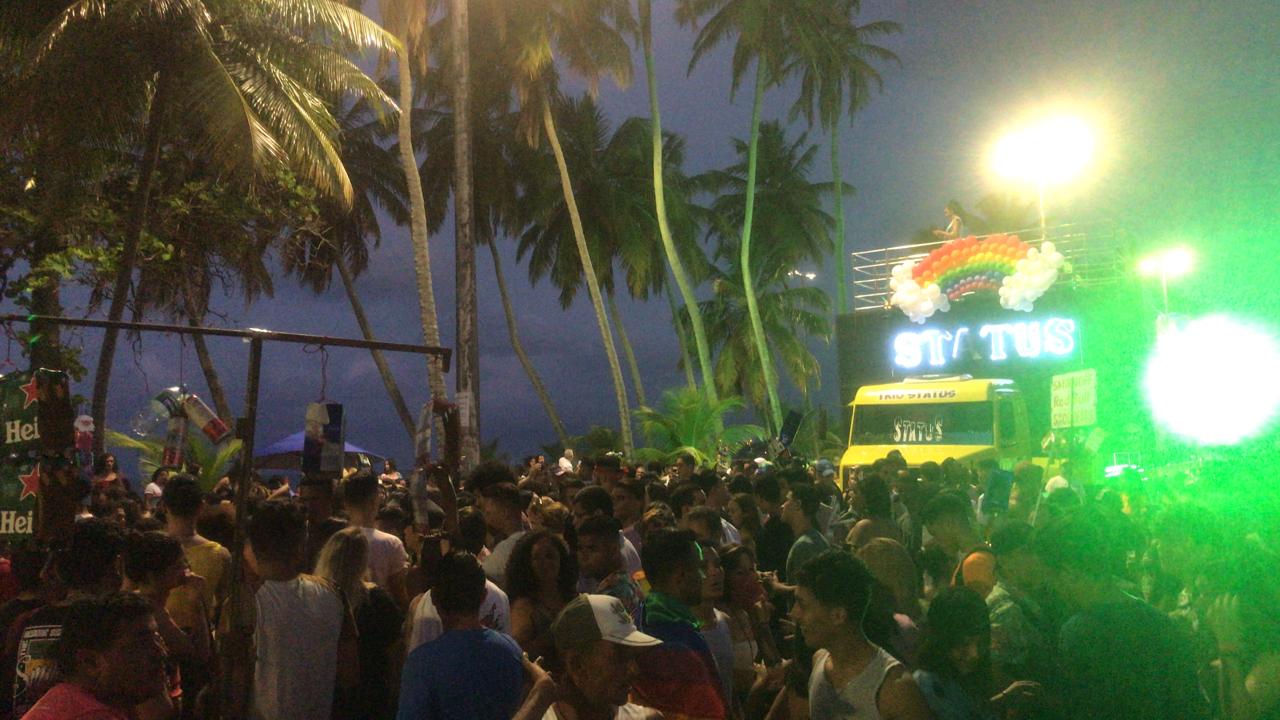 WhatsApp Image 2019 09 29 at 17.31.32 - Centenas de pessoas participam da 18ª Parada do Orgulho LGBT em João Pessoa neste domingo