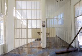 DOMINÓ, ESCRITOS E CAÇA AOS RATOS: Entenda rotina dos condenados por crimes de colarinho-branco e Lava Jato em complexo penal