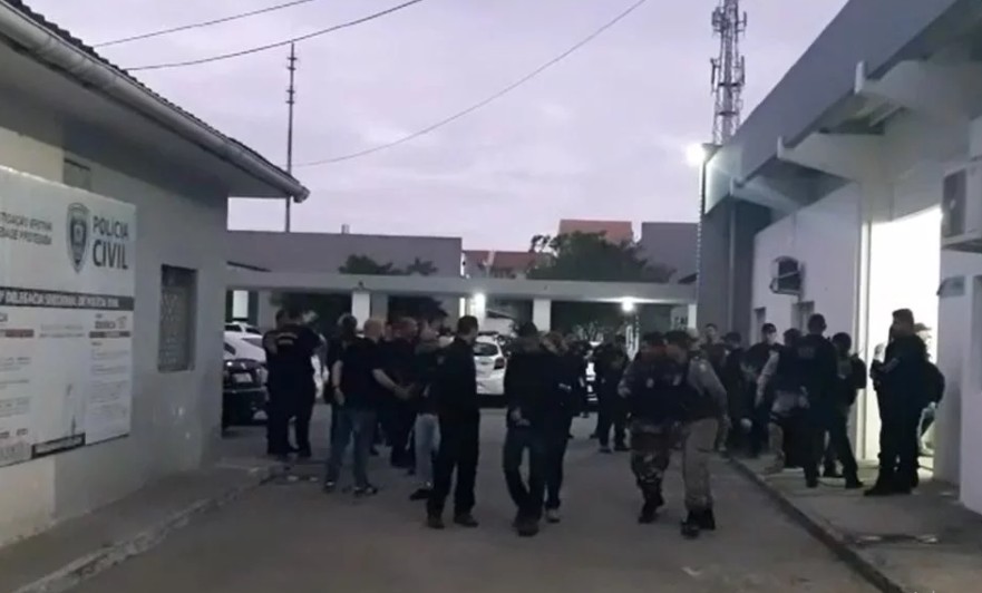 Capturar 18 - OPERAÇÃO ZONA LESTE: Polícia cumpre 12 mandados contra investigados por tráfico de drogas em CG - VEJA VÍDEO