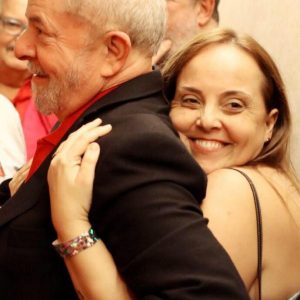 19904876 1556361421075592 5702174699931228309 n 600x600 300x300 - Filha de Lula assume cargo no Senado com salário de quase R$ 11 mil
