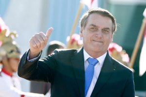 BOLSONARO120 300x200 - Jair Bolsonaro promete zerar impostos se governadores acabarem com ICMS