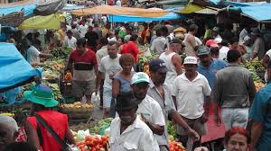 download 2 - QUEBRANDO AS REGRAS: Mesmo com recomendação de isolamento comerciantes movimentam feira em Campina Grande; VEJA VÍDEO