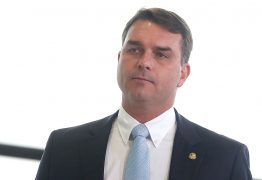 OPERAÇÃO FURNA DA ONÇA: Flávio Bolsonaro depõe sobre possível vazamento de investigação