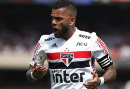 Daniel Alves afirma que encerrará a carreira jogando pelo São Paulo