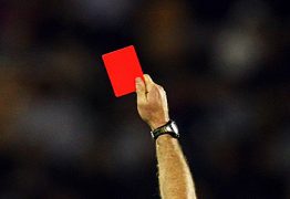 Tossir em adversário poderá render cartão vermelho no futebol