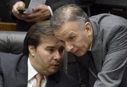QUEDA DE BRAÇO: Rodrigo Maia ignora ‘pressão’ e mantém Aguinaldo Ribeiro na liderança da maioria