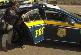 Foragido da justiça que conduzia veículo com passageiros é preso pela PRF na Paraíba