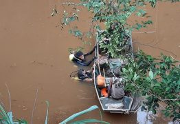 Mergulhadores encontram Corpos das vítimas que estavam em caminhão que caiu no Rio Piracicaba