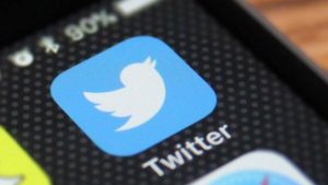 Vender no Twitter 300x169 - Twitter no Brasil ganha botão contra fake news