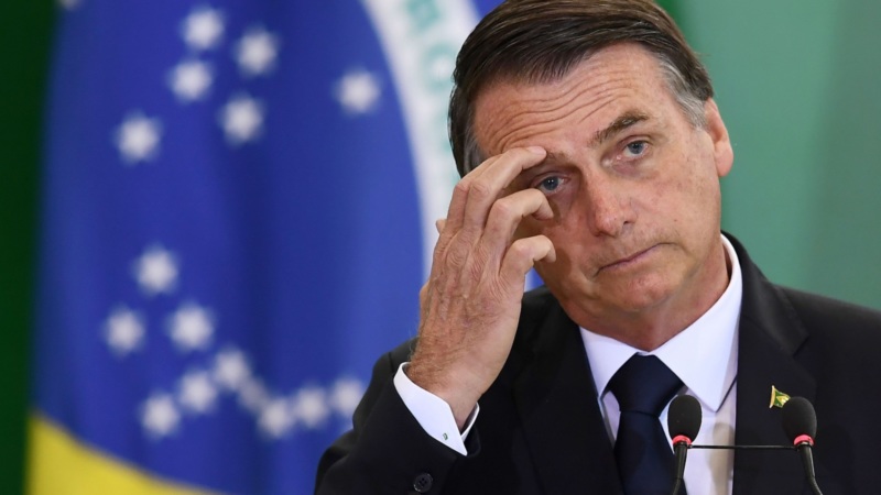 bolsonaro lamentando - Aprovação do governo Bolsonaro cai para 23% e reprovação sobe para 50%, revela pesquisa