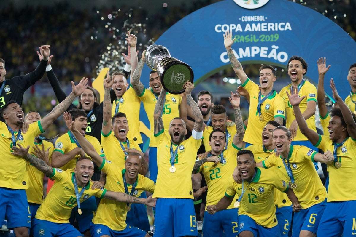 copa america 30052021233439624 - "NÃO É O MOMENTO": Com quase 2 mil mortes por dia, especialistas criticam a decisão da Conmebol em sediar a Copa América no Brasil