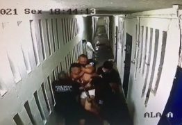 FLAGRANTE! Câmeras registram policiais penais espancando presos com chutes e pisões e MP pede afastamento dos envolvidos – VEJA VÍDEO