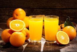 FRAUDE: alunos usam suco de laranja para gerar falsos ‘positivos’ à Covid-19