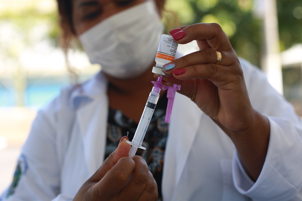 fta20210312014 - BALANÇO DA VACINAÇÃO: Brasil aplicou 345 mil doses hoje; quase 34 milhões estão totalmente imunizados