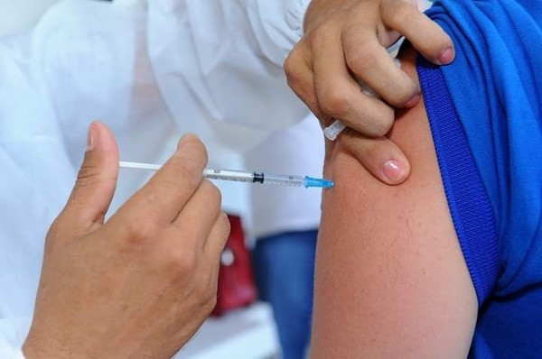 vacina 1 - OBRIGATÓRIO: Anvisa segue a decisão do STF e passa a exigir passaporte da vacina para viajantes