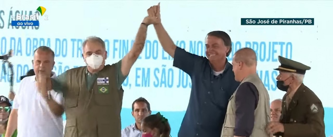 bolsnaro comitiva - Em agenda na Paraíba, Bolsonaro conta com presença de ministros e deputados estaduais; bancada federal paraibana não esteve presente