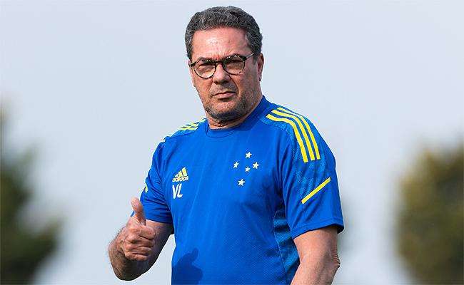 20211125170736725360u - Cruzeiro anuncia saída do técnico Vanderlei Luxemburgo