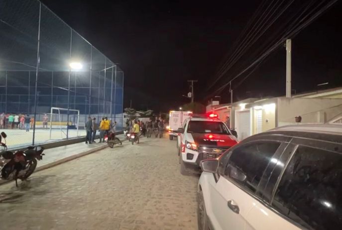 csm CRIME PEDRAS FOGO a3d6baf505 - Homens são assassinados em quadra esportiva na Paraíba